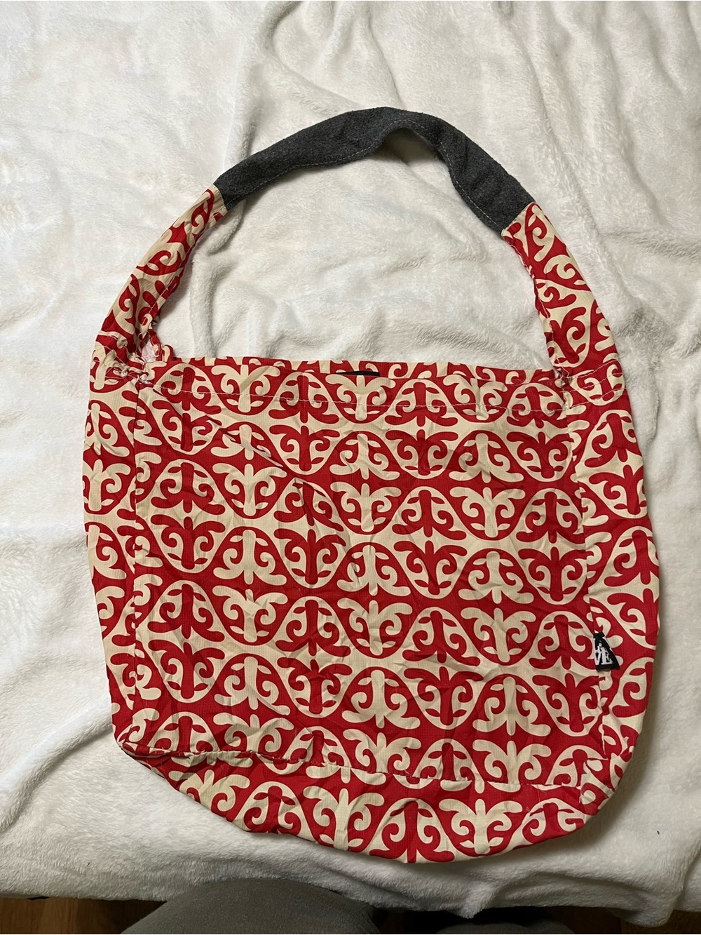 Love reusable bag - Red and Cream Patterned